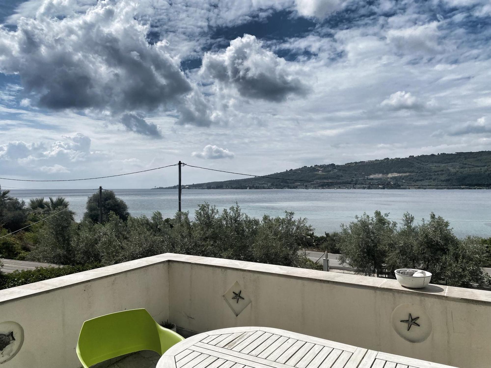 Rododafni Loft Gialtra Buitenkant foto